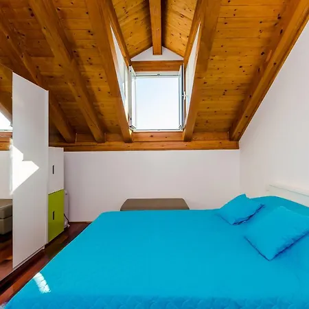 Apartment Vito Old Town Sea View